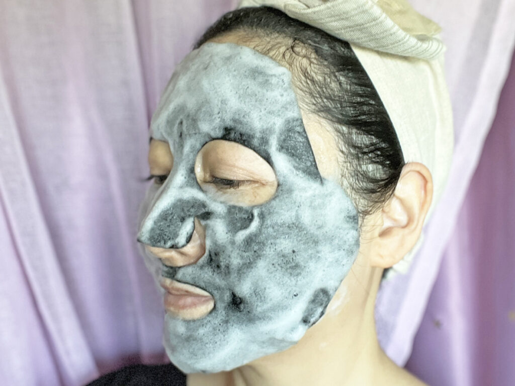 スキントーニングバブルマスク バイユア