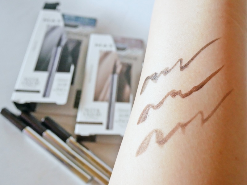 マスコードスリークアイライナー リキッド 肌のせ