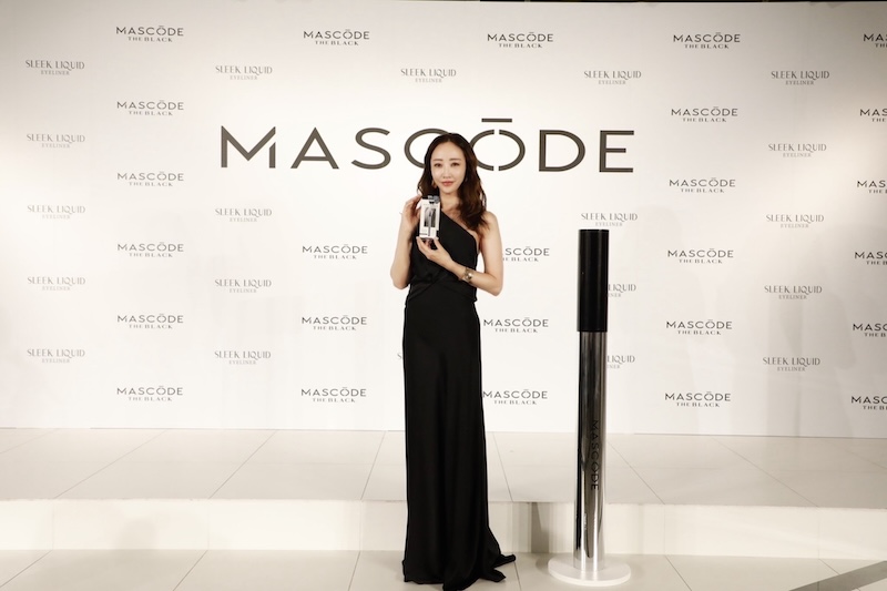マスコードスリークアイライナー 神崎恵